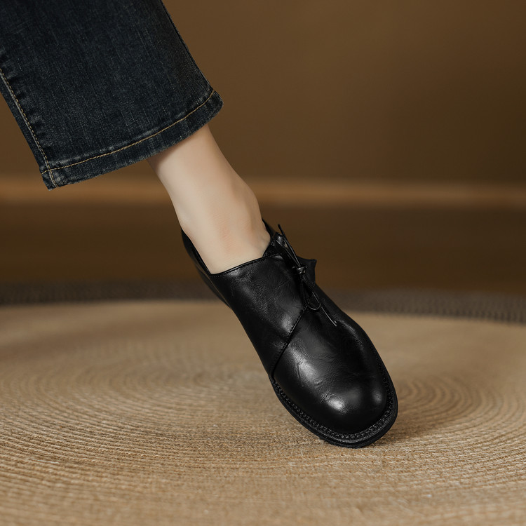 Deep Mouth Flat Shoes - Women's Slip-On - Brown Black - Image 4