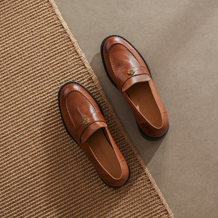 Women's Leather Loafers with Metal Buckle and Chunky Heel - Image 2