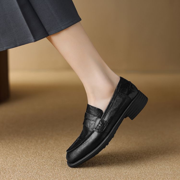 Women's Retro Flat Shoes in Brown or Black - Style i.html - Image 2